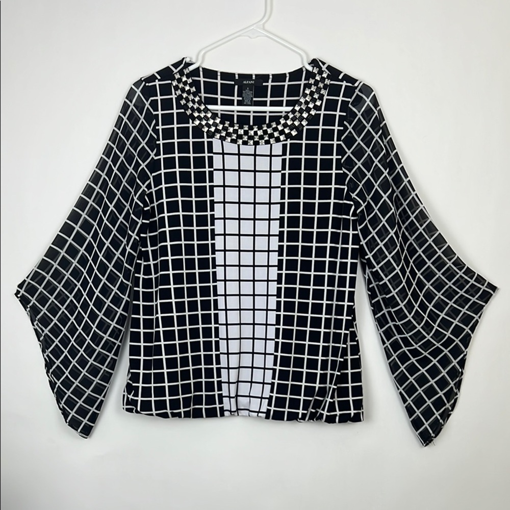 EUC Alfani Angel sleeve blouse geometric grid with bubble hem black and …